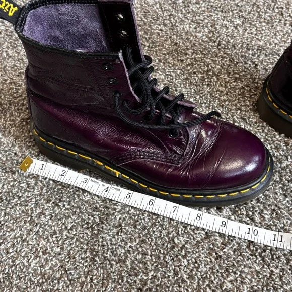Vintage Dr. Martens Boots Purple Patent Leather Made in England Womens UK 5 US 7 - Picture 9 of 9